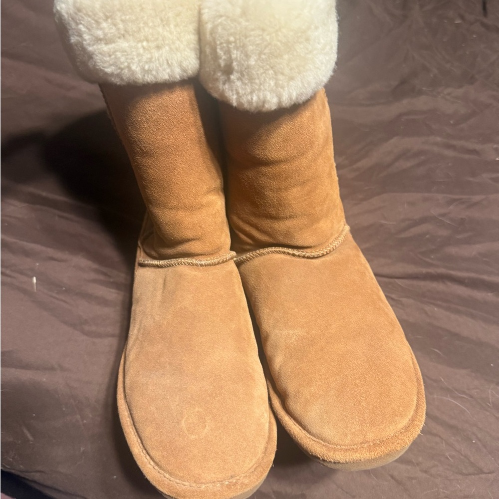 BearPaw Chestnut Suede Winter Boots with Cream Shearling